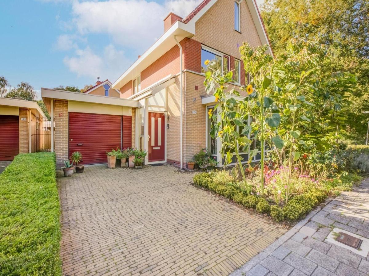 Comfy Holiday Home In Hoorn With French Balcony Bagian luar foto