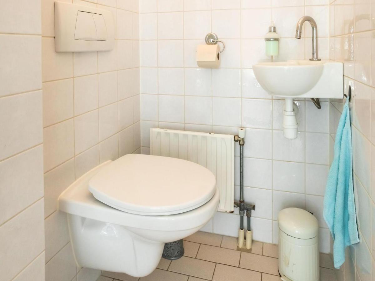 Comfy Holiday Home In Hoorn With French Balcony Bagian luar foto
